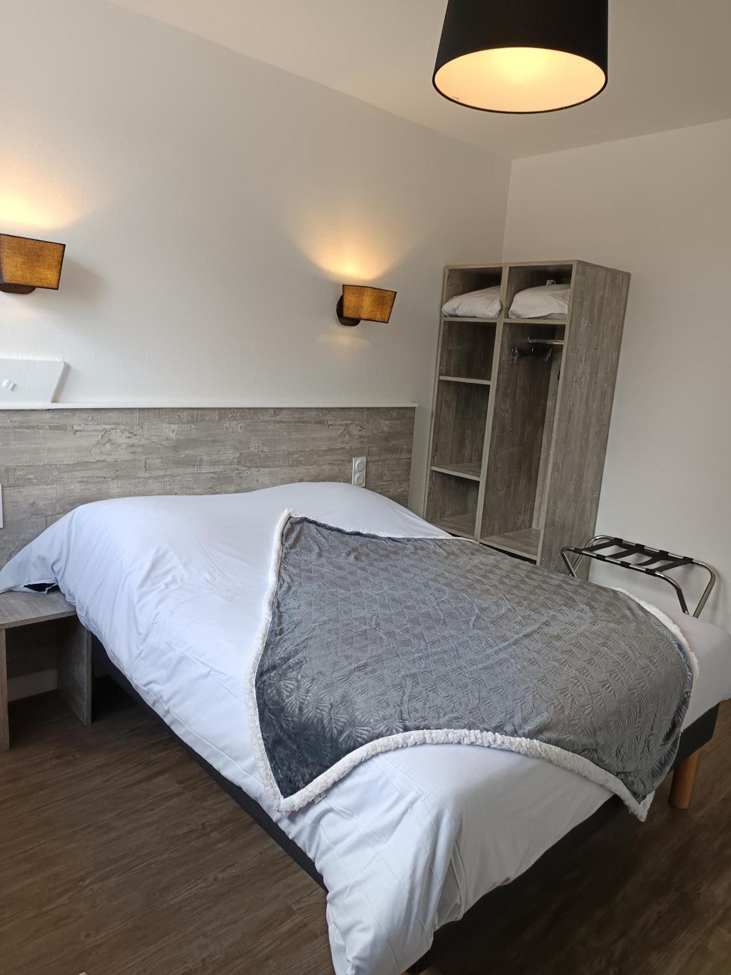 Le Relais Du Velors Hotel Beaumont-en-Véron Екстериор снимка